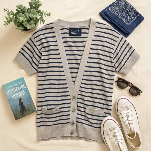 American Eagle Gray Stripe Short Sleeve Cardigan Preppy Vintage Y2K M - Picture 2 of 9